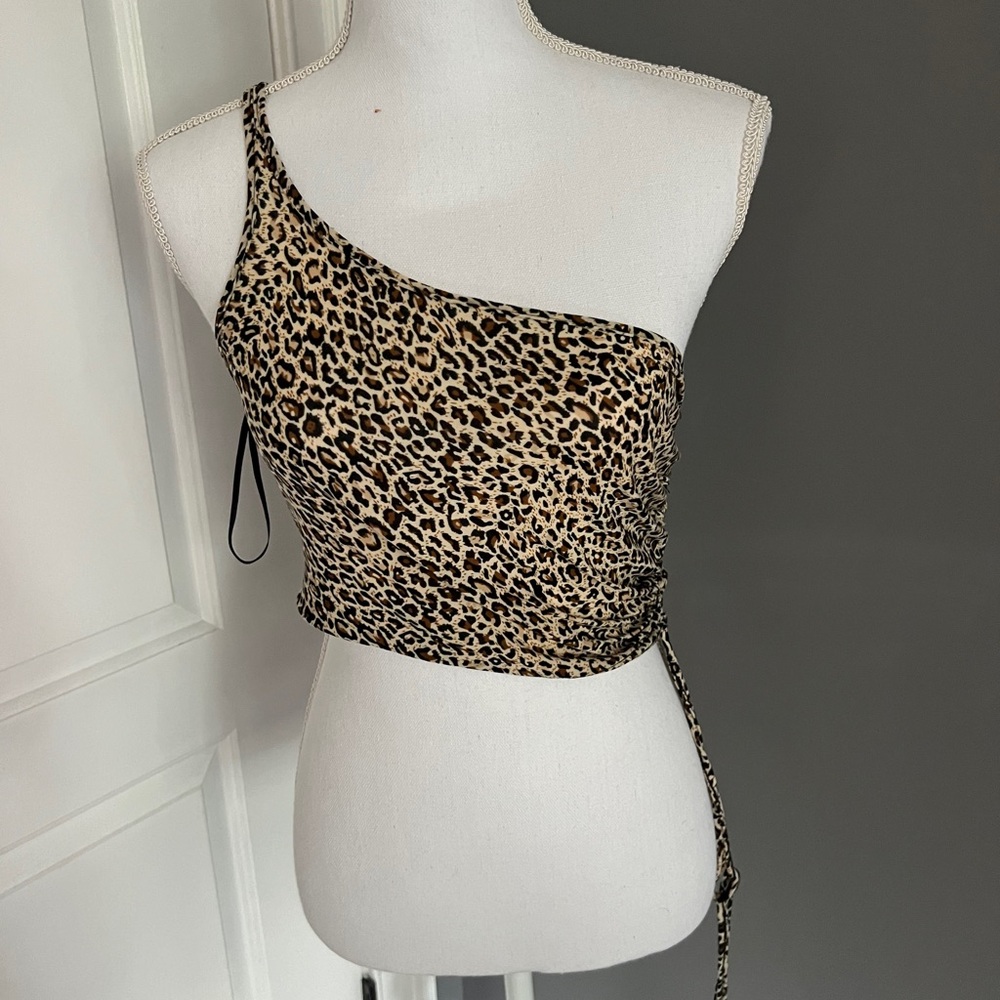shein size medium cheetah print one shoulder top